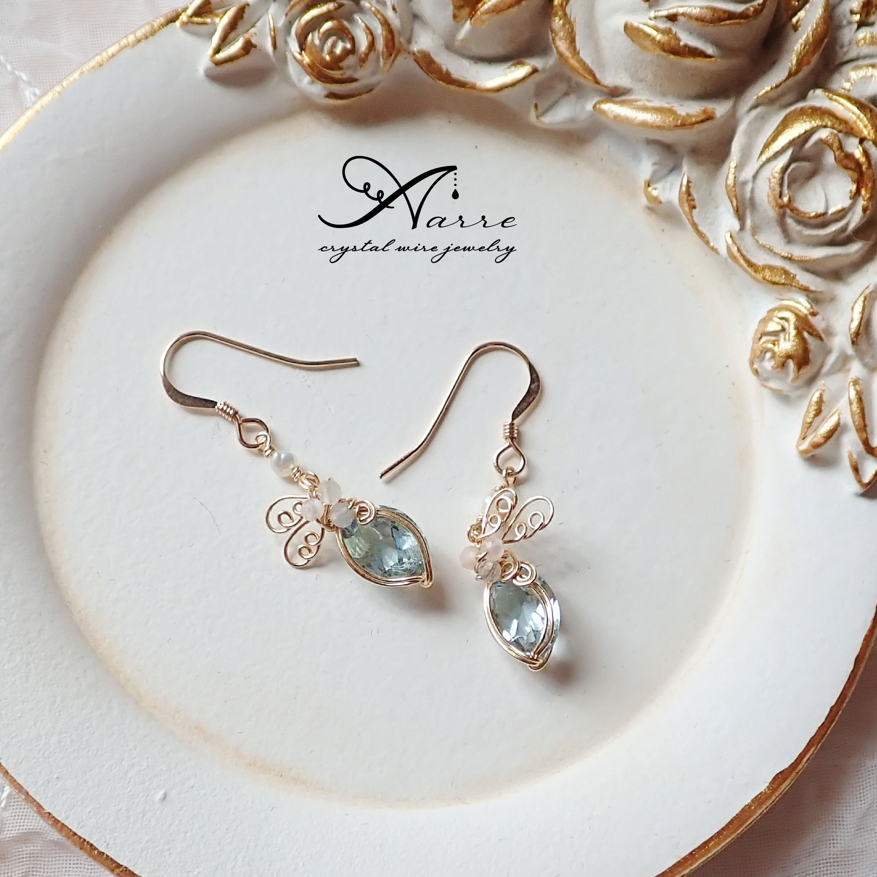 アクアマリンの羽ピアス